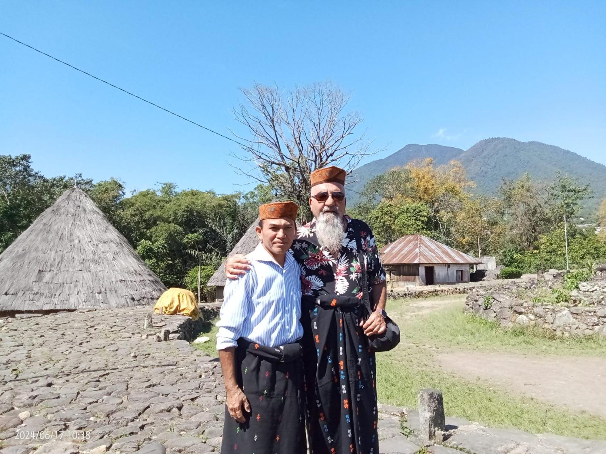 Petra Homestay Bangka Leda Ruteng Eksteriør billede