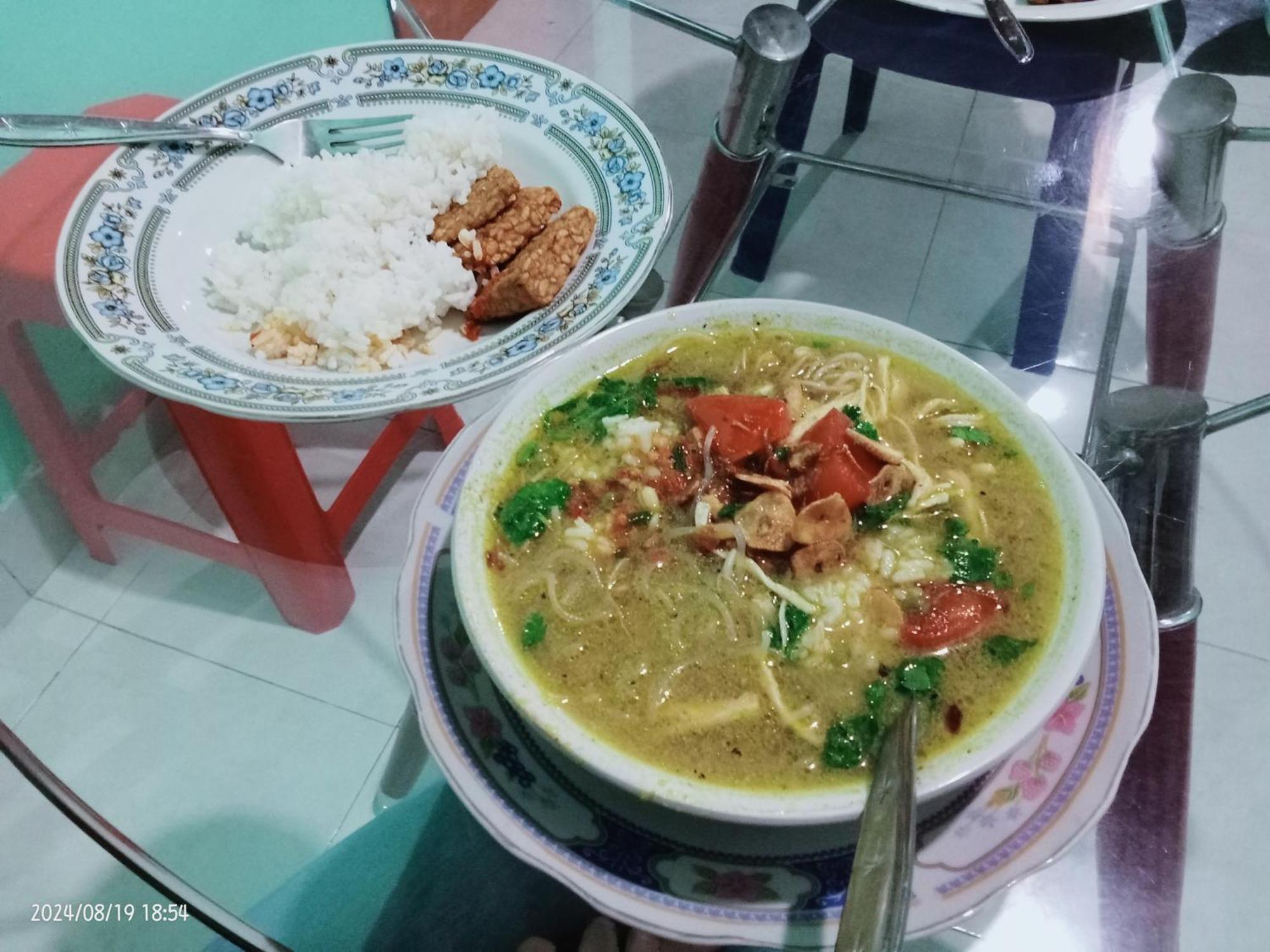 Petra Homestay Bangka Leda Ruteng Eksteriør billede